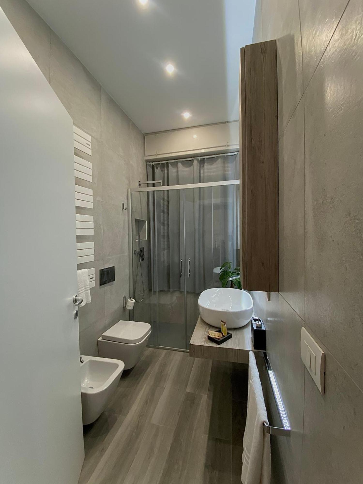 Casa Sara Como Lake Parcheggio Interno Privato Cernobbio Ngoại thất bức ảnh